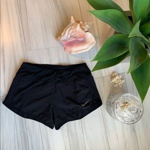 Black nike shorts
